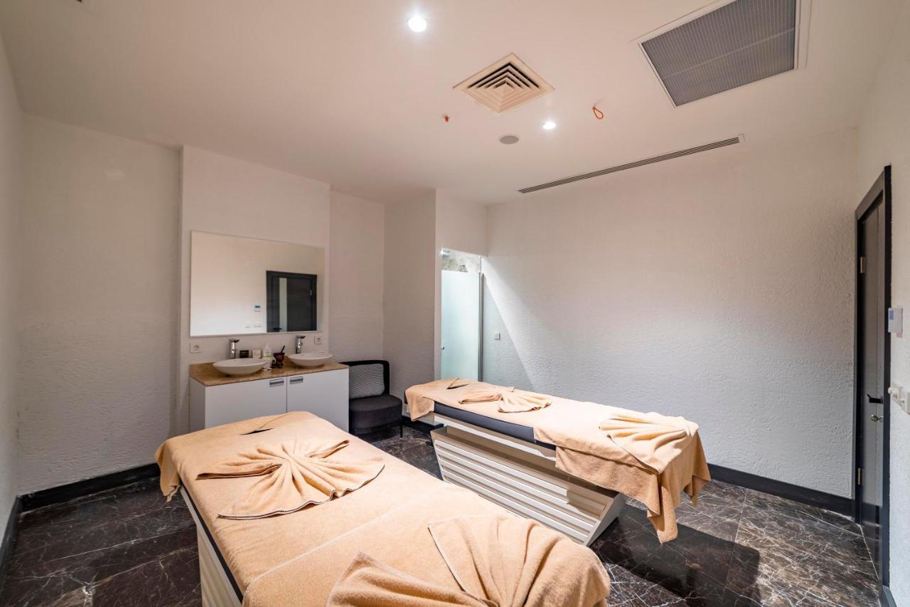 Amon Hotels Belek - Adult Only Buitenkant foto